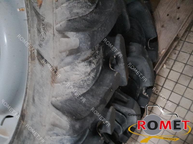 Komplettradsatz typu Taurus ROUES COMPLETES, Gebrauchtmaschine v Gennes sur glaize (Obrázek 4)