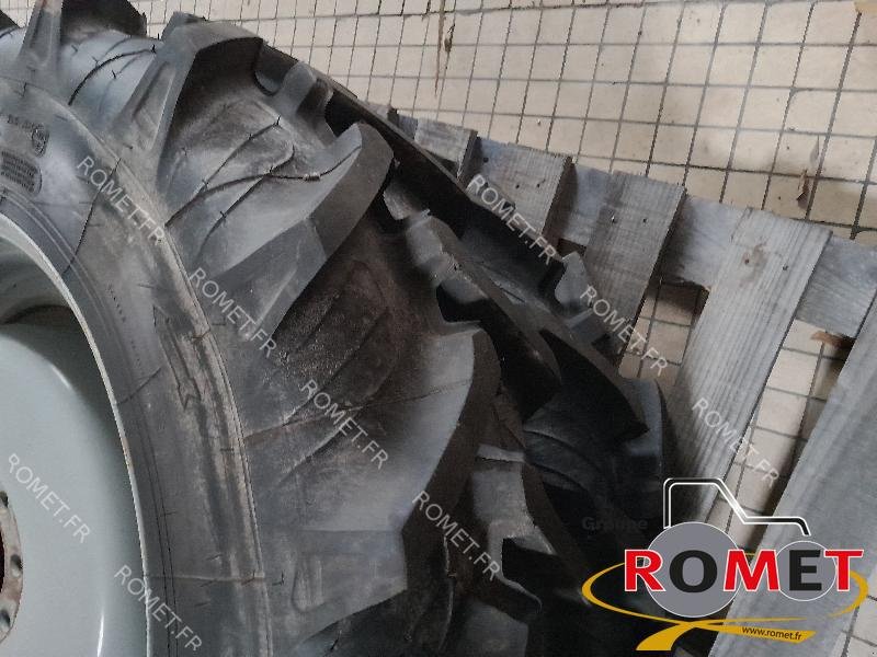 Komplettradsatz typu Taurus ROUES COMPLETES, Gebrauchtmaschine v Gennes sur glaize (Obrázek 2)