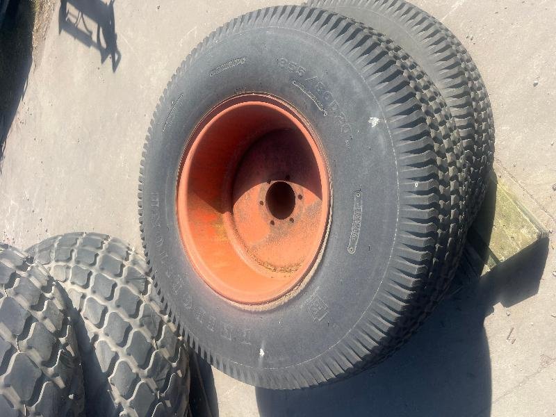 Komplettradsatz des Typs Trelleborg 23.1R26, Gebrauchtmaschine in Richebourg (Bild 3)