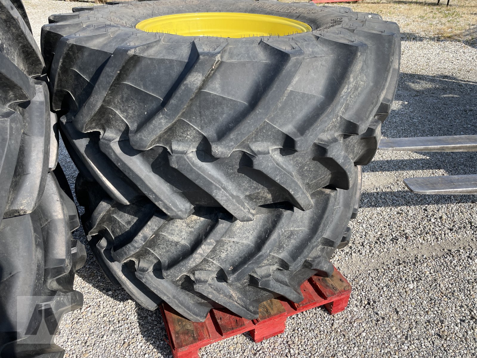 Komplettradsatz of the type Trelleborg 540/65 R24 u. 600/65 R38, Gebrauchtmaschine in Eggenfelden (Picture 4)