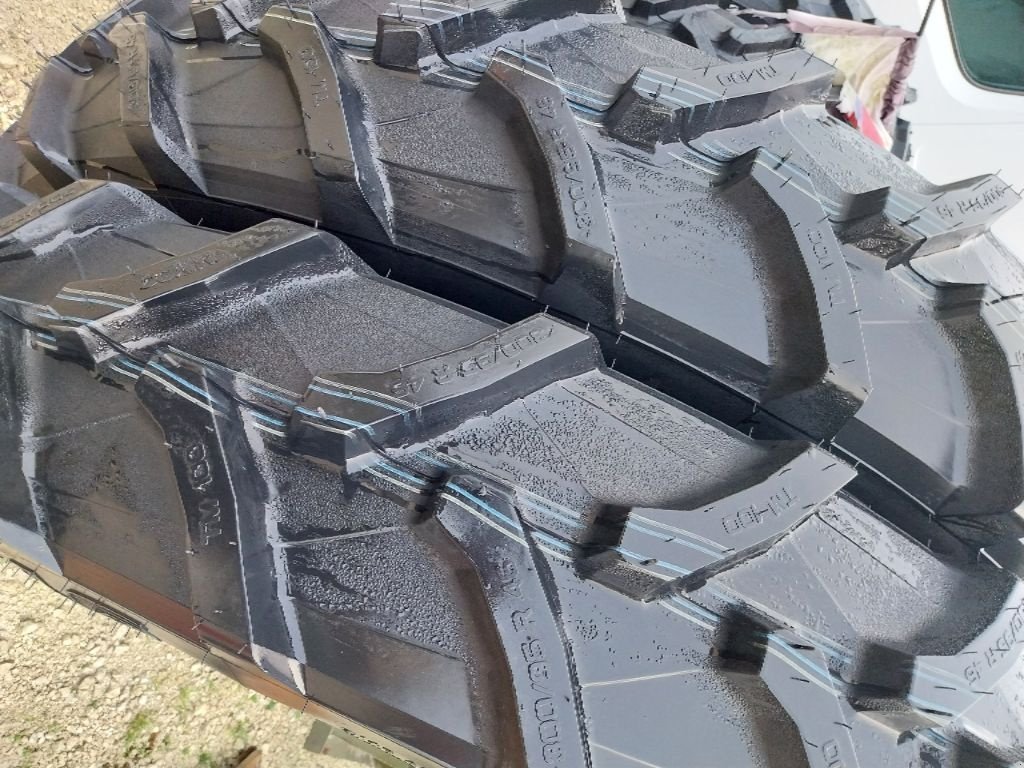 Komplettradsatz του τύπου Trelleborg roue complète étroite, Gebrauchtmaschine σε CHAPELON (Φωτογραφία 2)