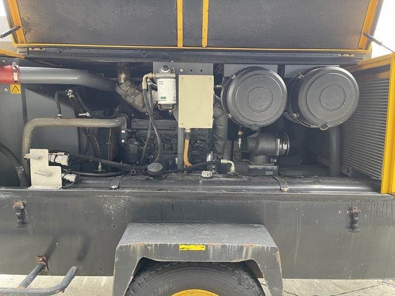 Kompressor van het type Atlas Copco XAHS 236 MD - N, Gebrauchtmaschine in Waregem (Foto 9)