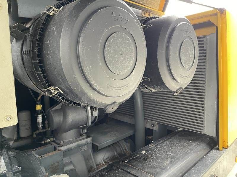 Kompressor van het type Atlas Copco XAHS 236 MD - N, Gebrauchtmaschine in Waregem (Foto 11)