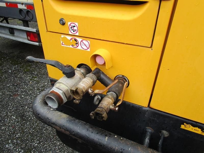 Kompressor typu Atlas Copco XAHS 426 Cd - N, Gebrauchtmaschine w Waregem (Zdjęcie 11)