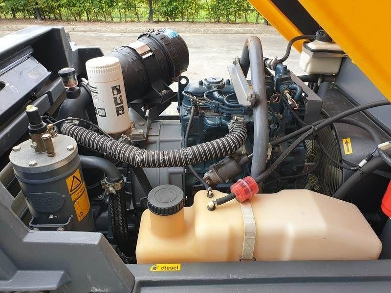 Kompressor от тип Atlas Copco XAS 47 KD, Gebrauchtmaschine в Waregem (Снимка 8)