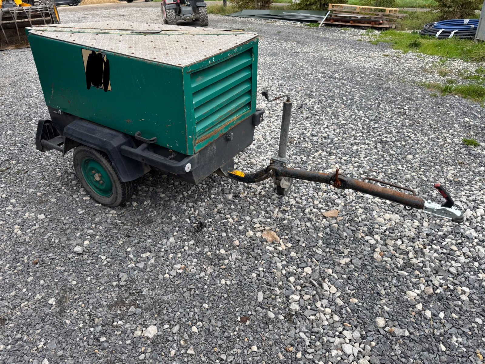 Kompressor of the type Atlas Copco XAS 58-7, Gebrauchtmaschine in Mechernich (Picture 4)