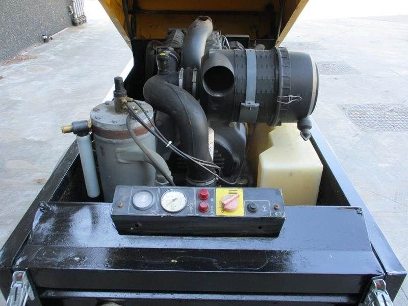 Kompressor tipa Atlas Copco XAS 67 DD, Gebrauchtmaschine u Waregem (Slika 3)