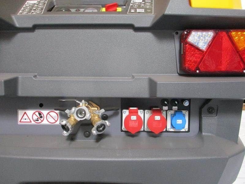 Kompressor tipa Atlas Copco XAS 68 KD G12 - N BASIC SKID, Gebrauchtmaschine u Waregem (Slika 2)