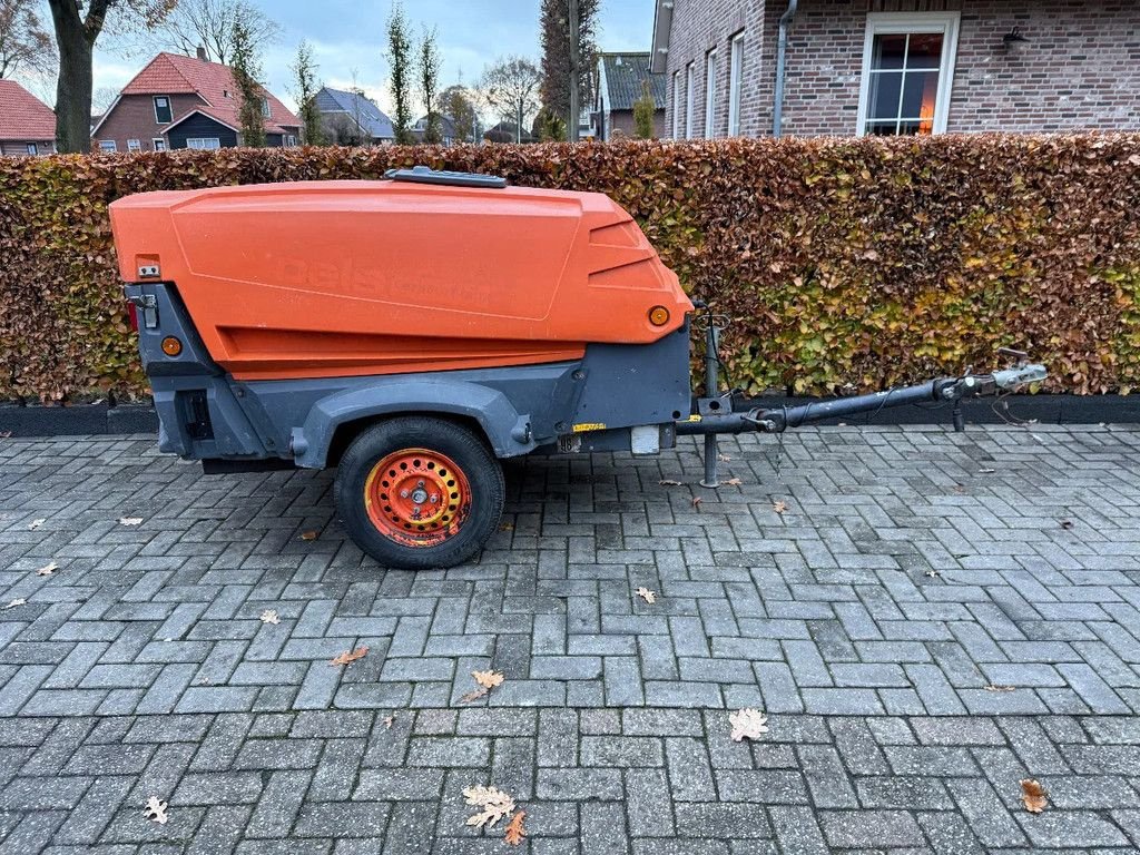 Kompressor типа Atlas Copco xas57 mobile compressor, Gebrauchtmaschine в Staphorst (Фотография 2)