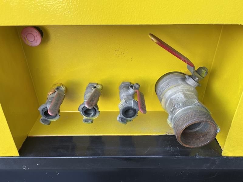 Kompressor du type Compair C 115 - 12 - N, Gebrauchtmaschine en Waregem (Photo 8)