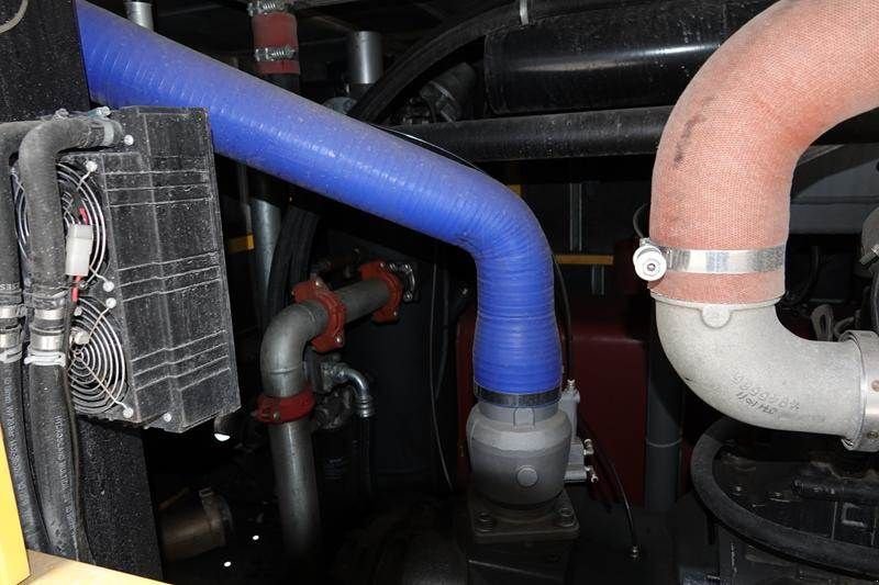 Kompressor tip Compair C 200 TS - 24, Gebrauchtmaschine in Waregem (Poză 10)