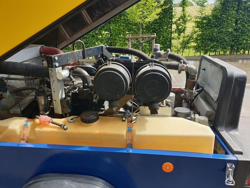 Kompressor du type Compair C 76 - N, Gebrauchtmaschine en Waregem (Photo 5)