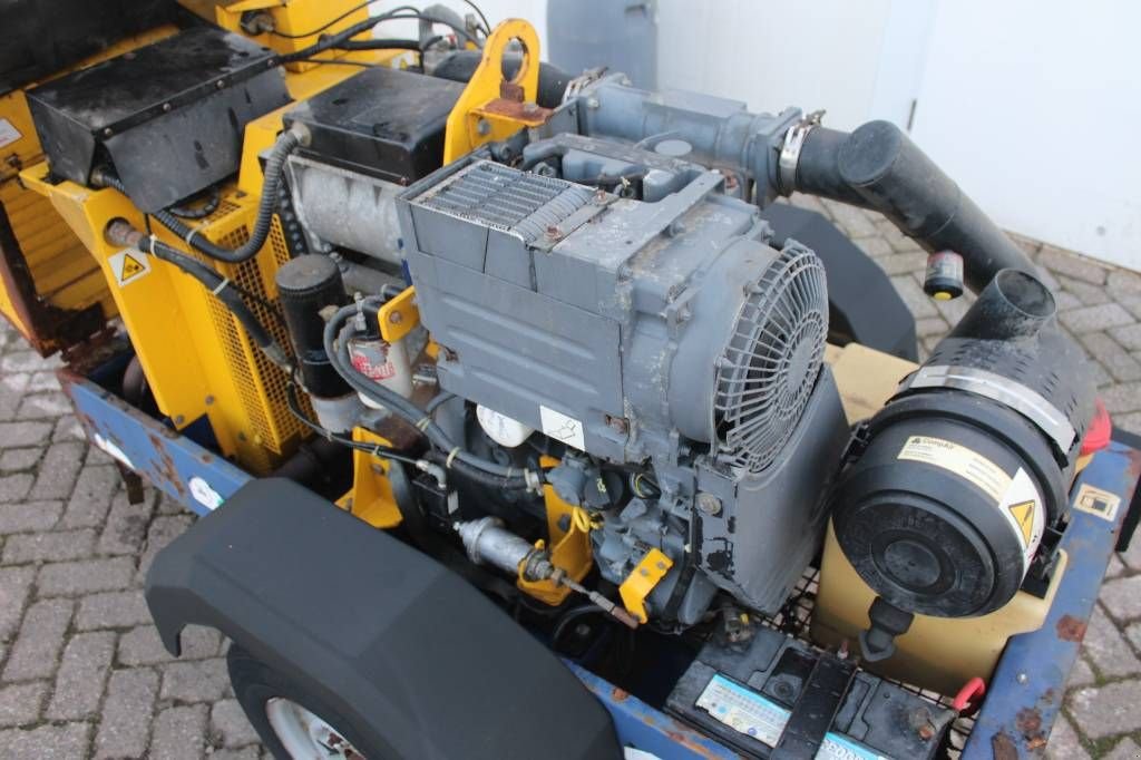 Kompressor du type Compair C17GS, Gebrauchtmaschine en Rucphen (Photo 8)