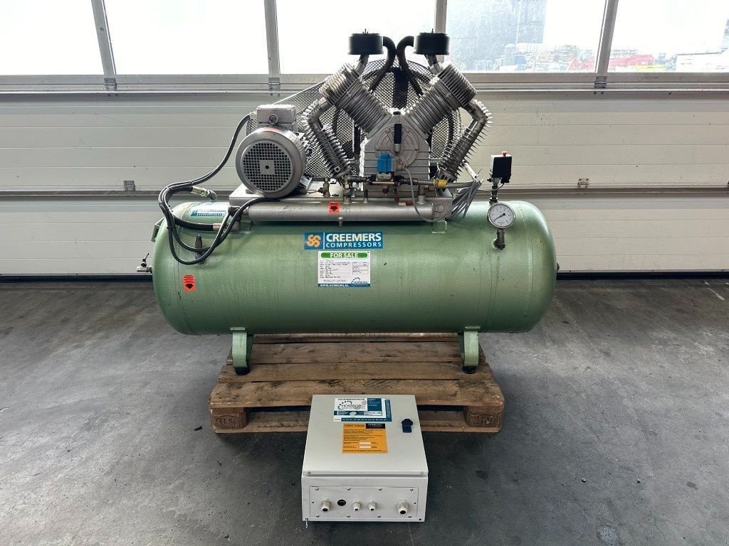 Kompressor typu Creemers 11 kW 1620 L / min 10 Bar Zuigercompressor als nieuw !, Gebrauchtmaschine w VEEN (Zdjęcie 1)