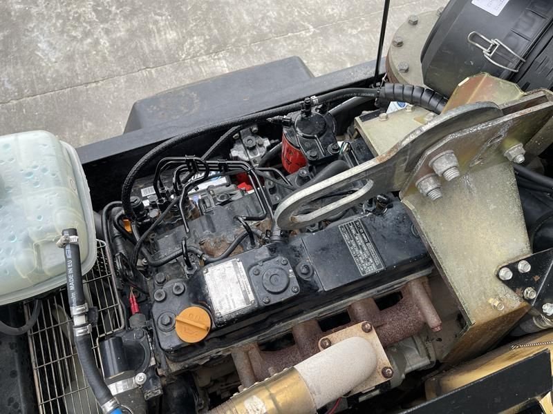 Kompressor van het type Doosan 7 / 41, Gebrauchtmaschine in Waregem (Foto 2)