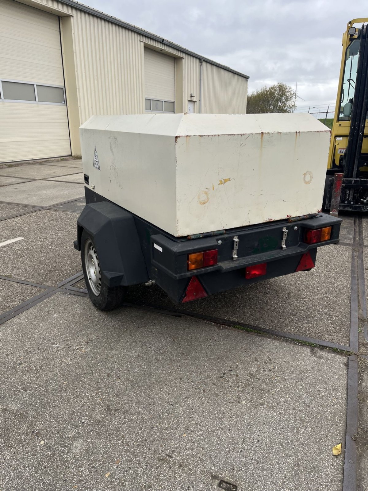 Kompressor typu Doosan 726 E, Gebrauchtmaschine v Etten Leur (Obrázek 5)