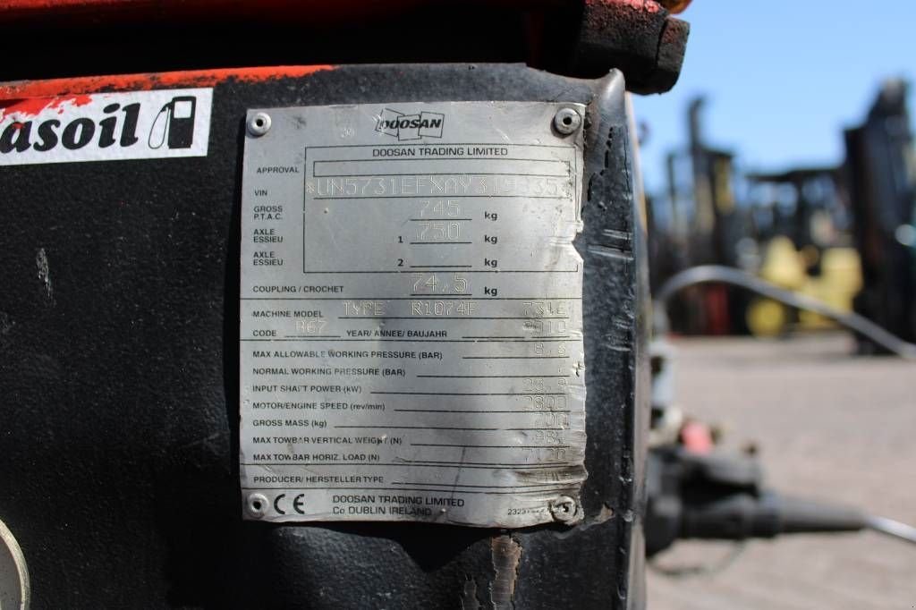 Kompressor типа Doosan R1074F, Gebrauchtmaschine в Rucphen (Фотография 4)