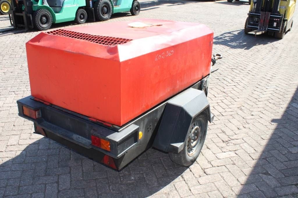 Kompressor типа Doosan R1074F, Gebrauchtmaschine в Rucphen (Фотография 3)