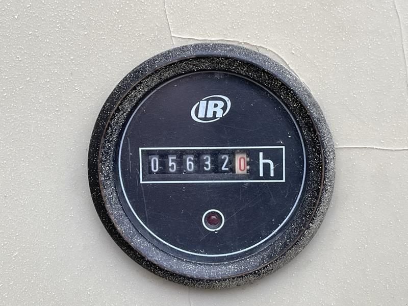 Kompressor van het type Doosan XHP 900 WCAT, Gebrauchtmaschine in Waregem (Foto 8)