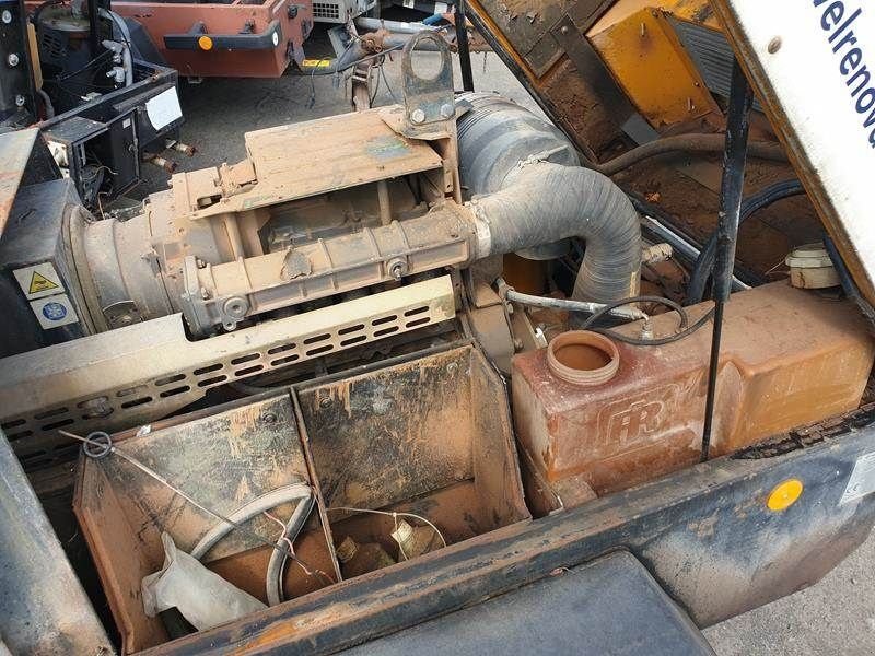 Kompressor des Typs Ingersoll Rand P 130 WD - N, Gebrauchtmaschine in Waregem (Bild 8)