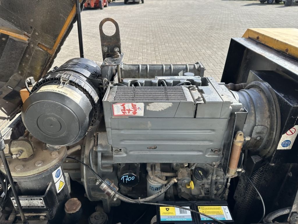 Kompressor tip Ingersoll Rand P130 WD Deutz 30.5 kW 3.6 m3 / min 8.6 Bar Silent Mobiele Diesel, Gebrauchtmaschine in VEEN (Poză 5)