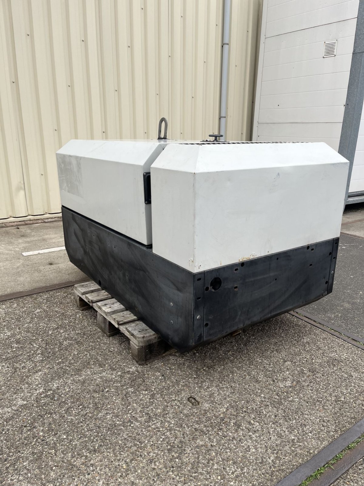 Kompressor des Typs Ingersoll Rand W 902, Gebrauchtmaschine in Etten Leur (Bild 1)