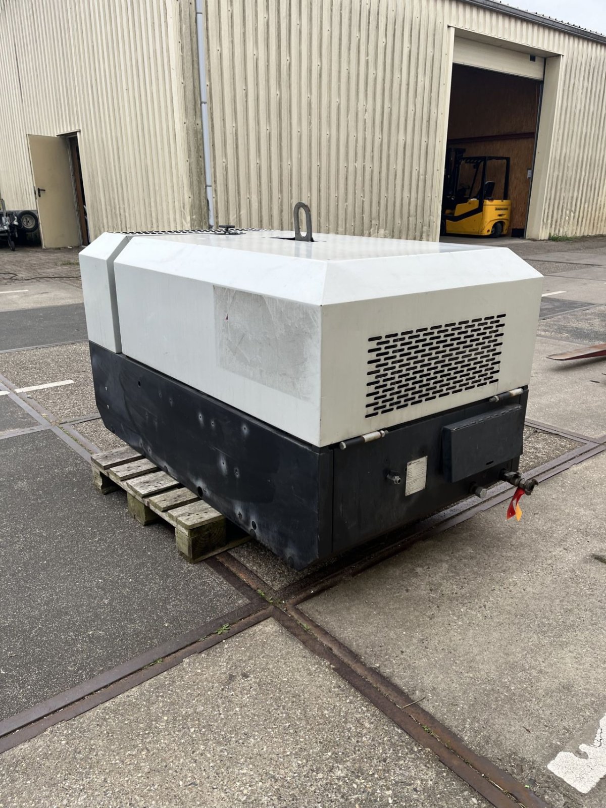 Kompressor des Typs Ingersoll Rand W 902, Gebrauchtmaschine in Etten Leur (Bild 2)