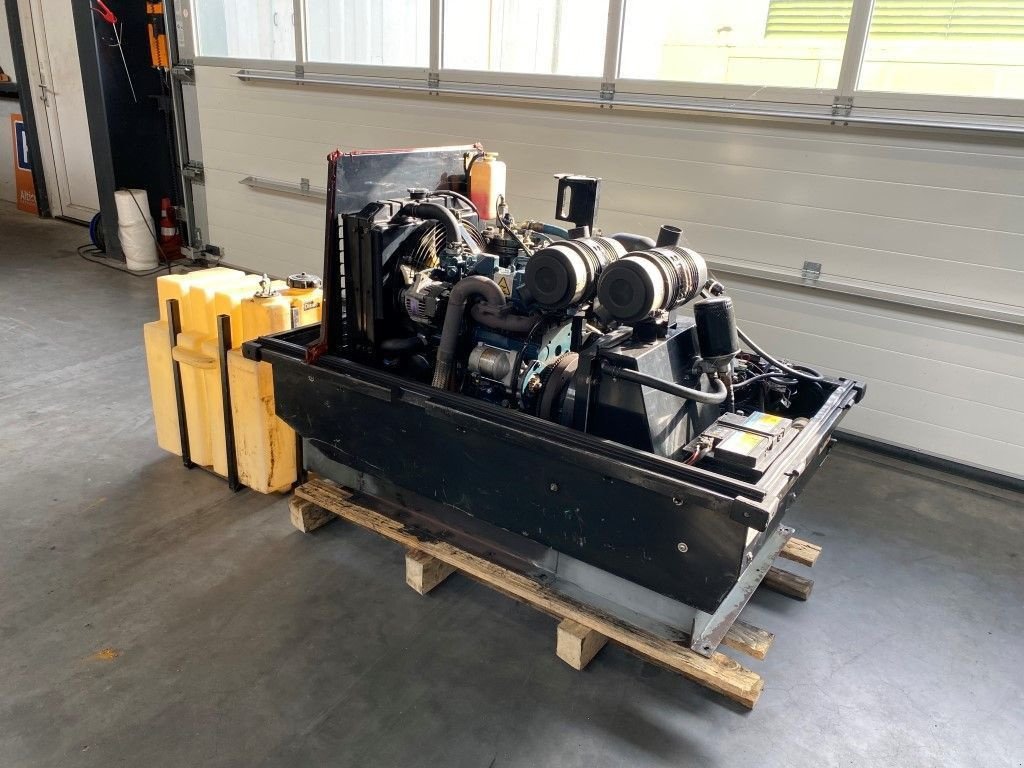 Kompressor tip Kubota D1105 Sullair 15.5 kW 7 bar diesel schroefcompressor met nakoele, Gebrauchtmaschine in VEEN (Poză 2)