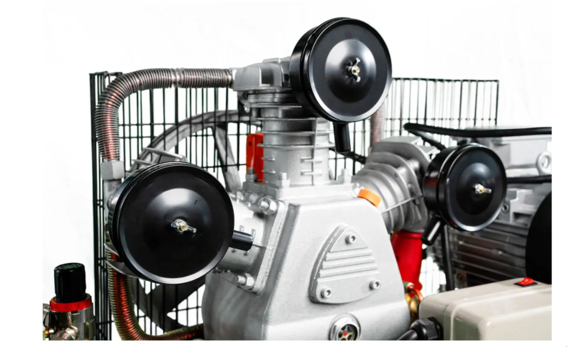 Kompressor des Typs RETTER RT3100+, Neumaschine in Arbing (Bild 5)