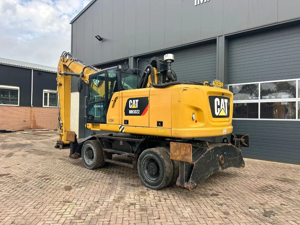 Kran van het type Caterpillar MH3022, Gebrauchtmaschine in Barneveld (Foto 2)