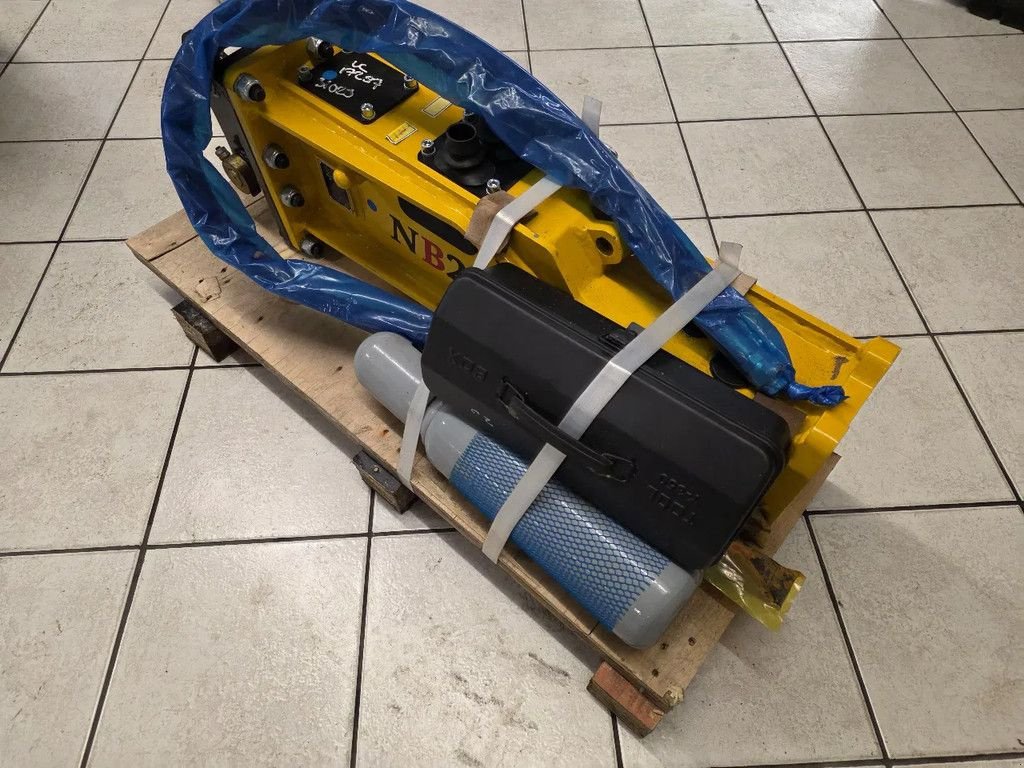 Kran от тип Caterpillar Nb20 hakhamer prikker cw05 sloophamer, Gebrauchtmaschine в Scherpenzeel (Снимка 8)