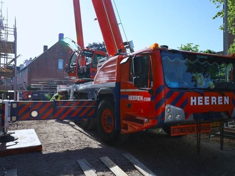 Kran of the type Demag AC220-5 Dutch Registration, 10x6x10, 220t Ca, Gebrauchtmaschine in Groenlo (Picture 1)