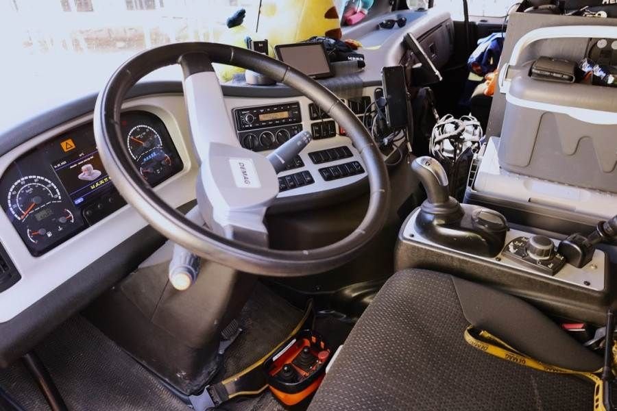 Kran типа Demag AC220-5 Dutch Registration, 10x6x10, 220t Ca, Gebrauchtmaschine в Groenlo (Фотография 4)