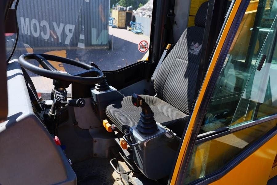 Kran tip Demag AC30 City Diesel, 4x4x4 Drive, 30t Capacity, 25m M, Gebrauchtmaschine in Groenlo (Poză 4)