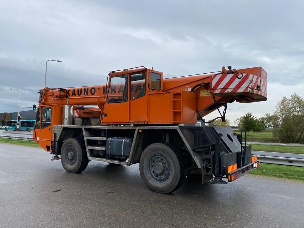 Kran des Typs Demag AC95 4x4x4, Gebrauchtmaschine in Velddriel (Bild 3)