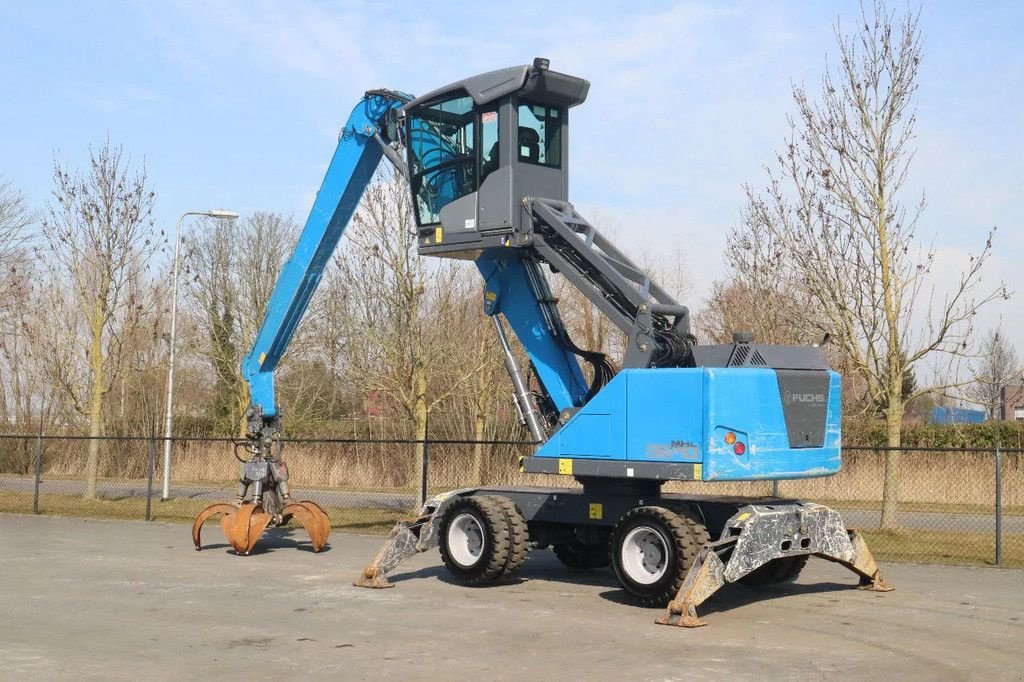 Kran typu Fuchs MHL 320 PEEL GRAB UMSCHLAG GOOD TIRES, Gebrauchtmaschine v Marknesse (Obrázek 3)