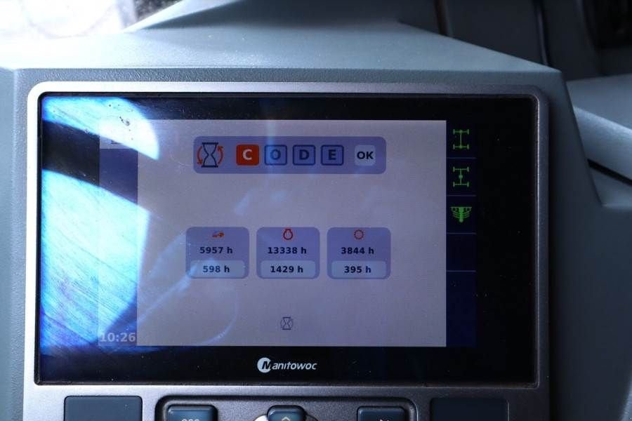 Kran des Typs Grove GMK3060 Diesel, 6x6x6 Drive, 60t Capacity, 43m Mai, Gebrauchtmaschine in Groenlo (Bild 7)