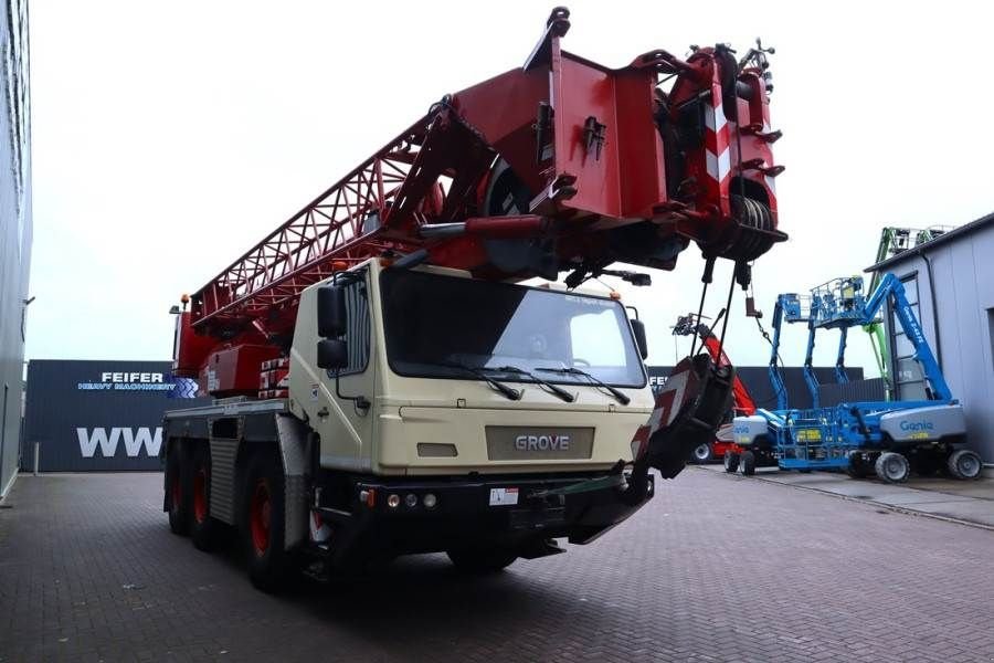 Kran des Typs Grove GMK3060 Diesel, 6x6x6 Drive, 60t Capacity, 43m Mai, Gebrauchtmaschine in Groenlo (Bild 9)
