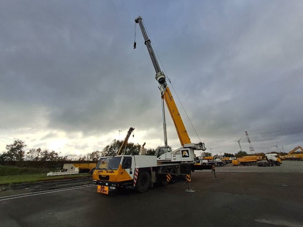 Kran des Typs Grove GMK5220, Gebrauchtmaschine in Stabroek (Bild 10)