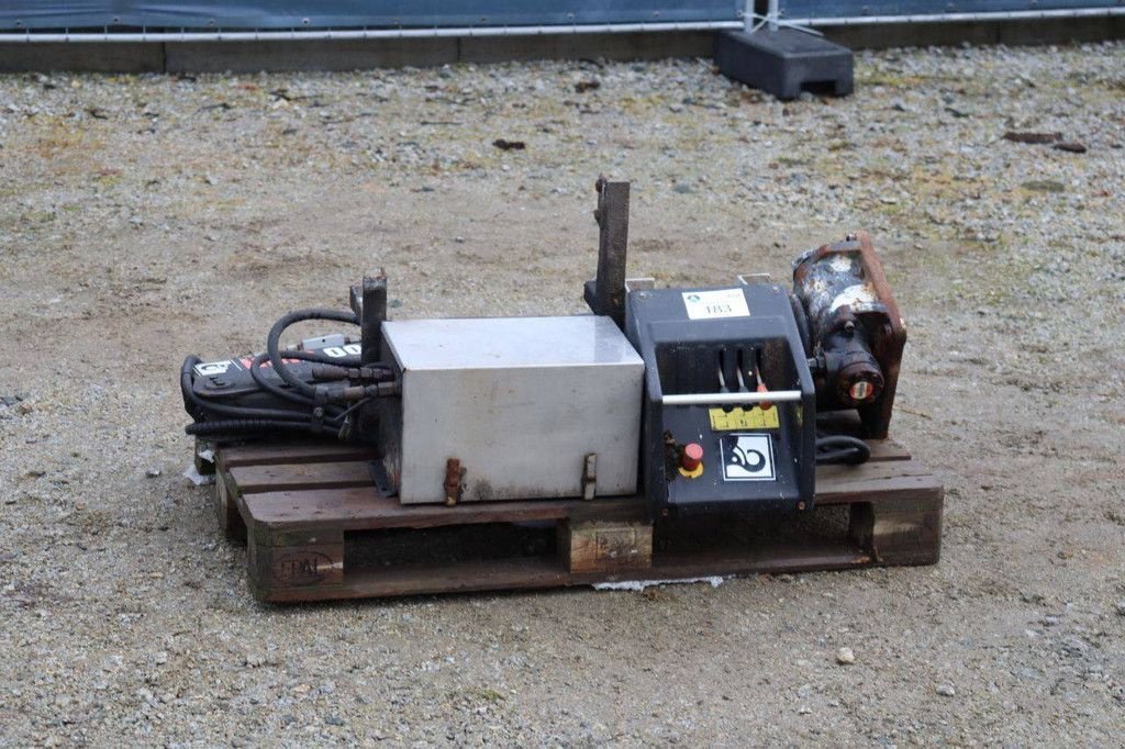 Kran от тип HIAB 008 T, Gebrauchtmaschine в Antwerpen (Снимка 1)