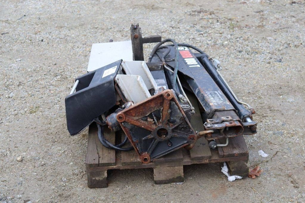 Kran от тип HIAB 008 T, Gebrauchtmaschine в Antwerpen (Снимка 4)