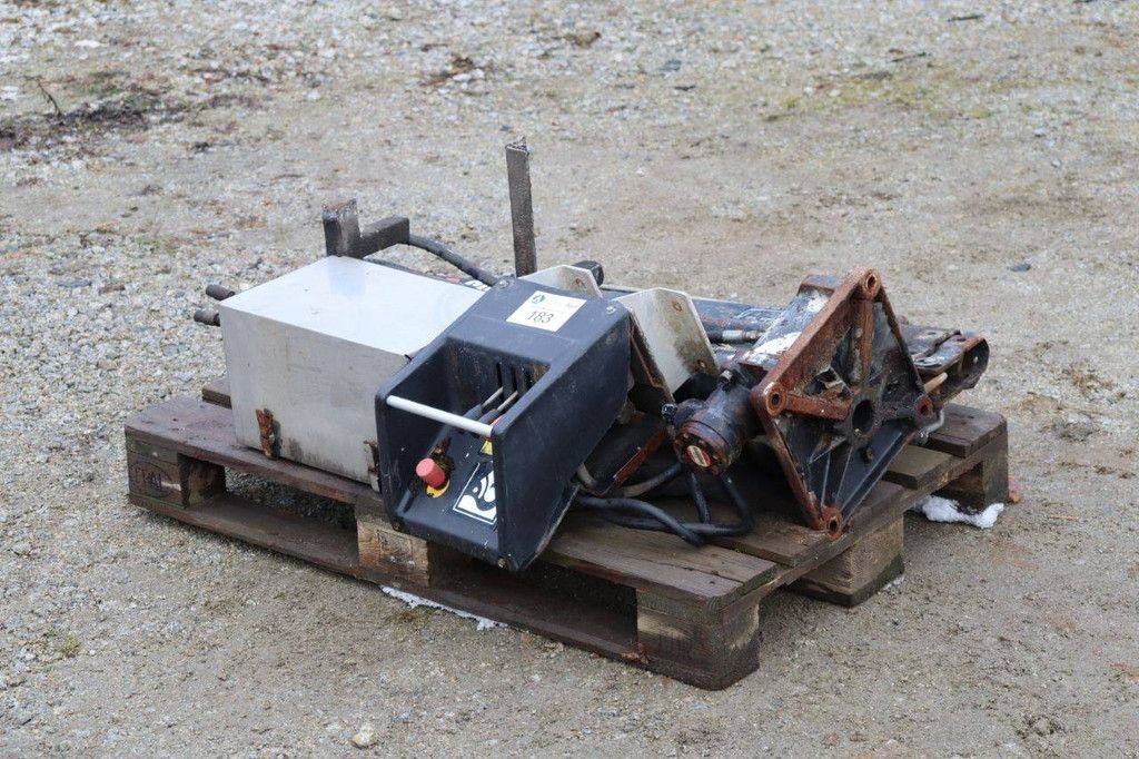 Kran от тип HIAB 008 T, Gebrauchtmaschine в Antwerpen (Снимка 3)