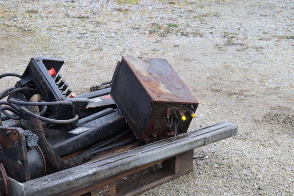 Kran от тип HIAB 013 T, Gebrauchtmaschine в Antwerpen (Снимка 11)