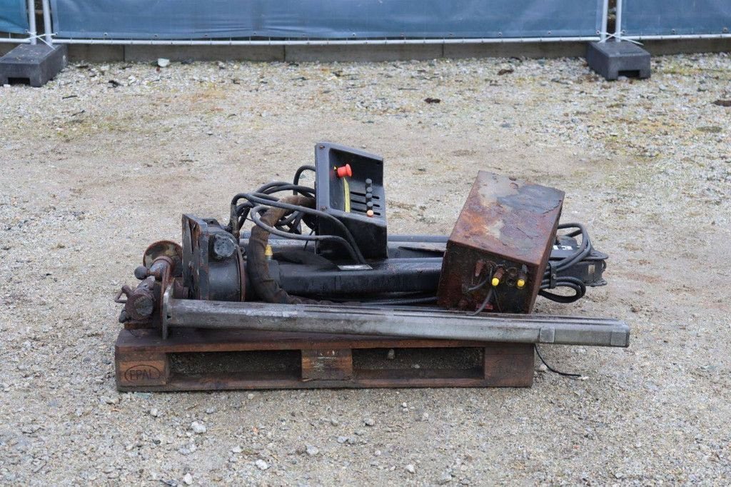 Kran от тип HIAB 013 T, Gebrauchtmaschine в Antwerpen (Снимка 2)