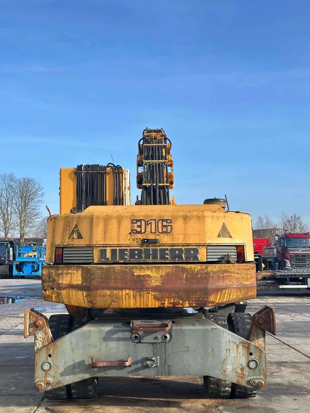 Kran от тип Liebherr A316 BUCKET ELEVATING CABIN OUTRIGGERS, Gebrauchtmaschine в Marknesse (Снимка 4)