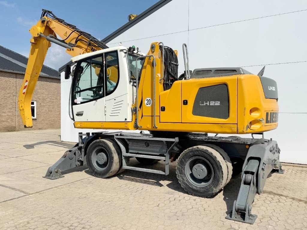 Kran Türe ait Liebherr LH22M Litronic - German Machine / Automatic Greasi, Gebrauchtmaschine içinde Veldhoven (resim 2)