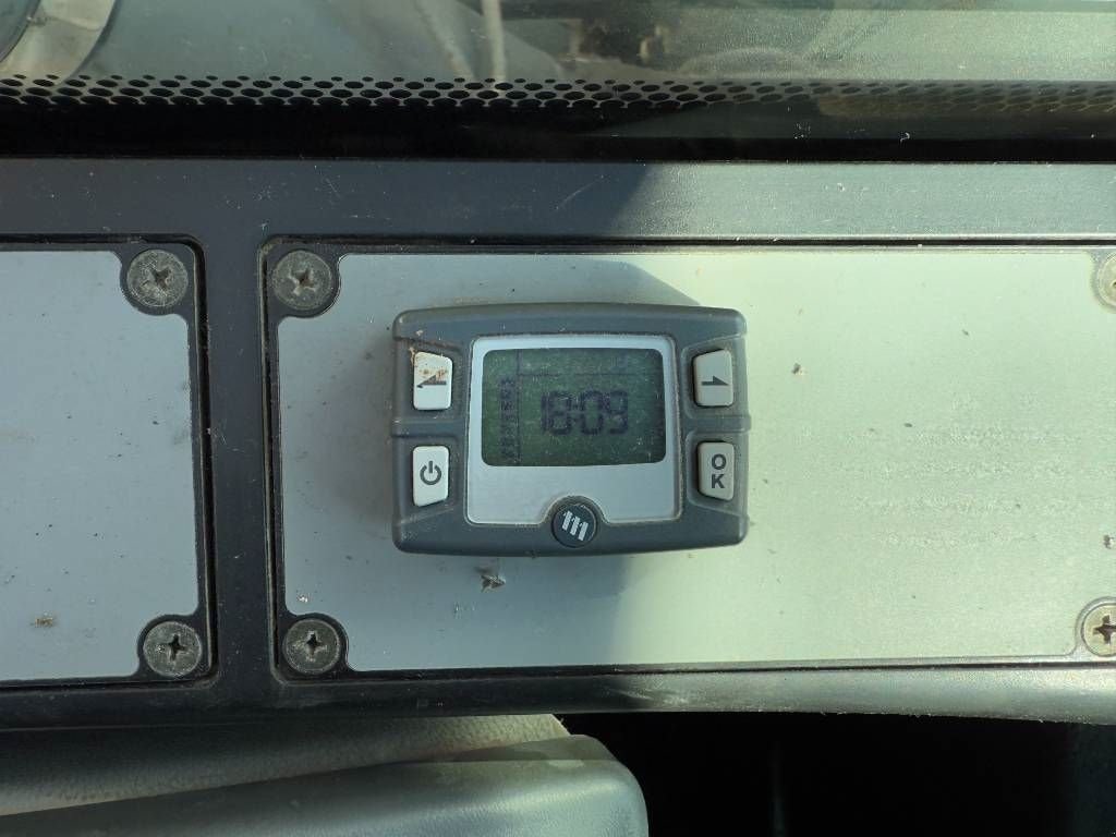 Kran Türe ait Liebherr LH22M Litronic - German Machine / Automatic Greasi, Gebrauchtmaschine içinde Veldhoven (resim 10)