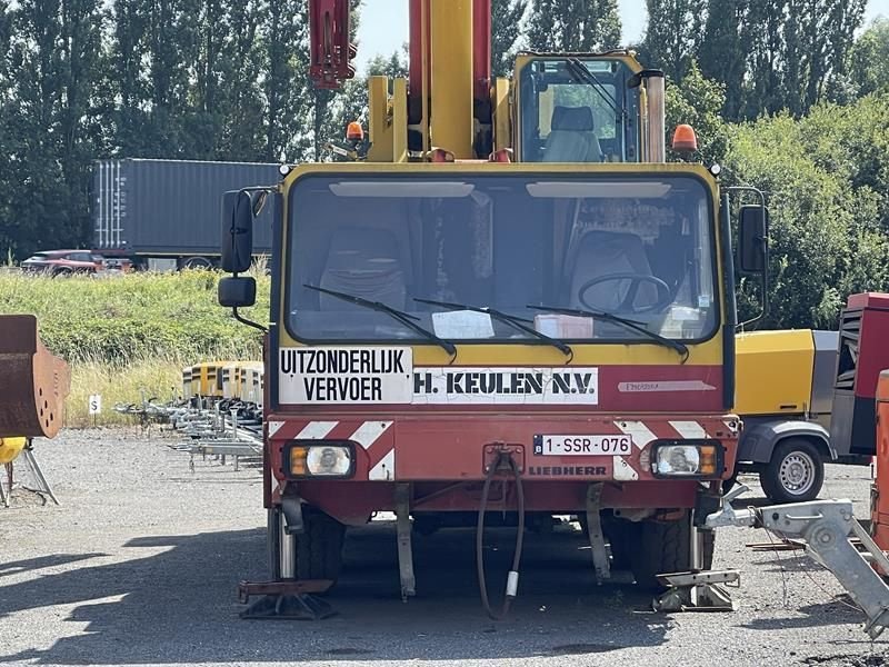 Kran typu Liebherr LTM 1050 / 1, Gebrauchtmaschine w Waregem (Zdjęcie 2)