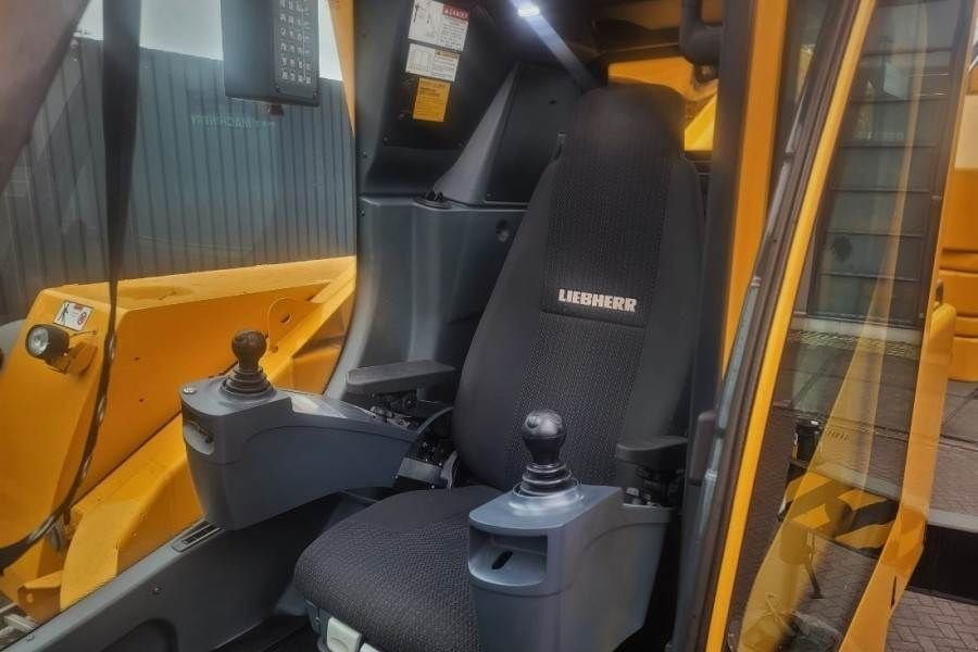 Kran tipa Liebherr LTM1070-4.2 Dutch Vehicle Registration, Valid Insp, Gebrauchtmaschine u Groenlo (Slika 4)