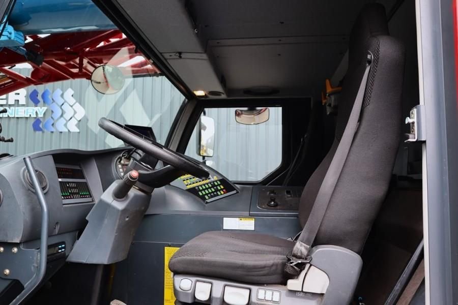 Kran des Typs Liebherr LTM1070-4.2 Dutch Vehicle Registration, Valid Insp, Gebrauchtmaschine in Groenlo (Bild 4)